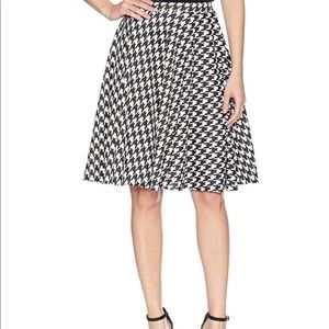 Skate Skirt by Star Vixen